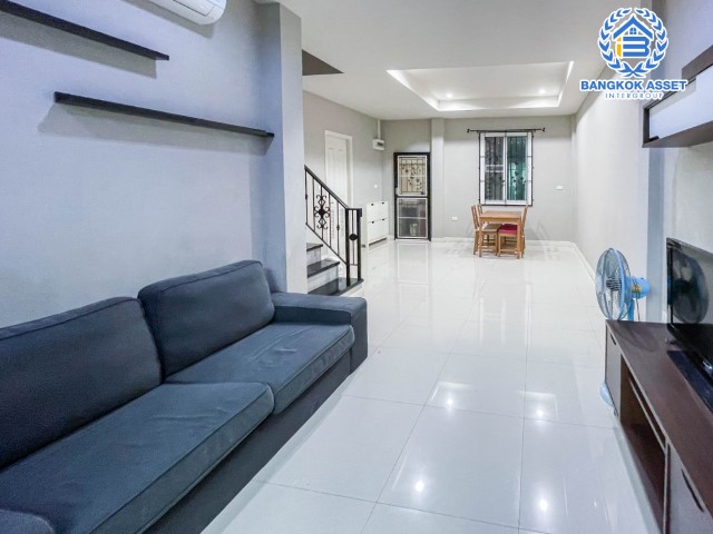 *****ทาวน์เฮ้าส์มือสอง นนทบุรี หมู่บ้าน เปี่ยมสุข ทัสคานี่ ติวานนท์ เนื้อที่ 19.10 ตร.ว. ฟังก์ชัน 3 ห้องนอน 2 ห้องน้ำ 1 ที่จอดรถ ราคาดีที่สุดในย่าน! บนทำเลเชื่อมต่อถนนราชพฤกษ์ ถนนชัยพฤกษ์ ถนนแจ้งวัฒนะ ใกล้รถไฟฟ้าสายสีชมพู "สถานีศูนย์ราชการแจ้งวัฒนะ" จองเลย!